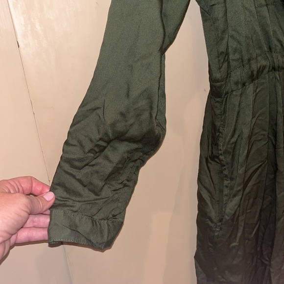 Time and Tru size large green button down shirt dress with tie and pockets - Picture 4 of 9